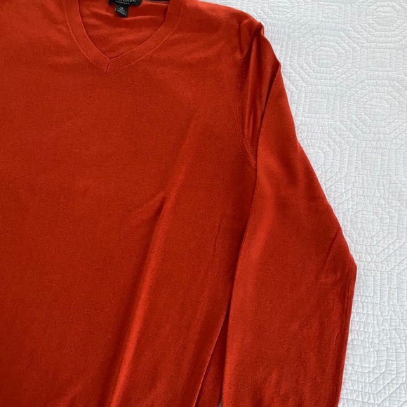 Banana Republic Men’s Orange Luxury Blend Sweater - Picture 2 of 6